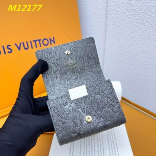 AAA--L...V... Wallets 4781