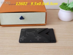 AAA--L...V... Wallets 4915
