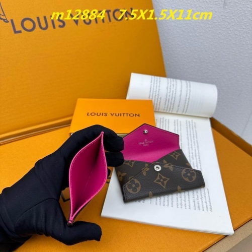 AAA--L...V... Wallets 4741