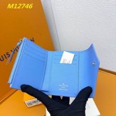 AAA--L...V... Wallets 4809