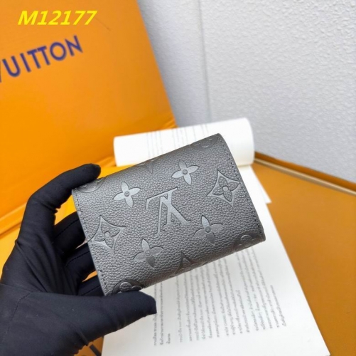 AAA--L...V... Wallets 4783