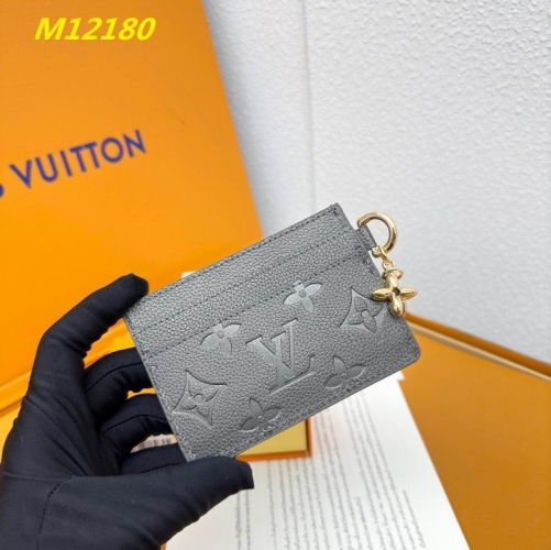 AAA--L...V... Wallets 4795