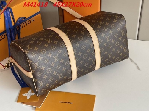 AAA--L...V... Travel bags 1758