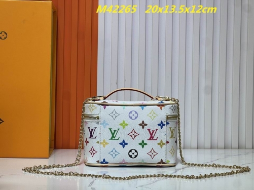 AAA--L...V... Makeup bag 1053