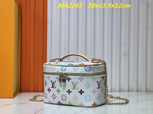 AAA--L...V... Makeup bag 1054