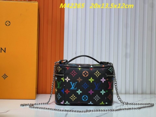 AAA--L...V... Makeup bag 1048