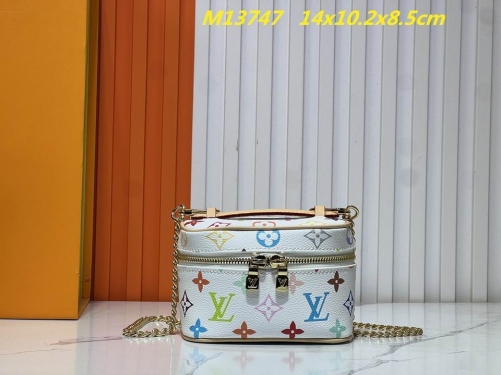 AAA--L...V... Makeup bag 1045