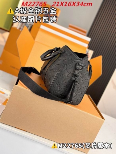 AAA--L...V... Travel bags 1767