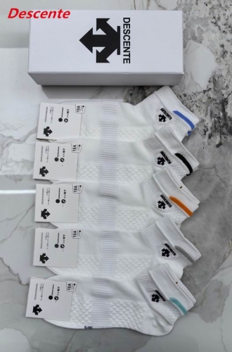 D.e.s.c.e.n.t.e. Socks 1015 Men/Women