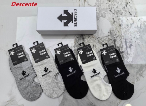 D.e.s.c.e.n.t.e. Socks 1030 Men/Women