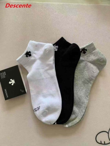 D.e.s.c.e.n.t.e. Socks 1002 Men/Women