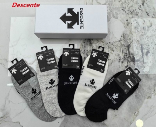 D.e.s.c.e.n.t.e. Socks 1035 Men/Women
