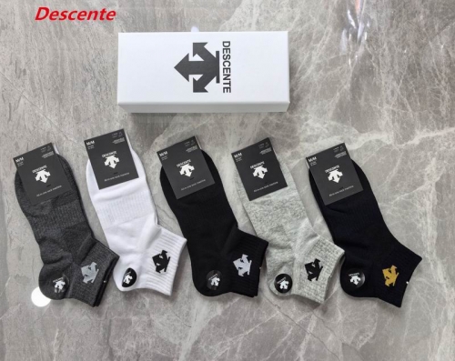 D.e.s.c.e.n.t.e. Socks 1021 Men/Women