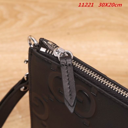 AAA -- G.u.c.c.i. Men's Clutch bag 10257