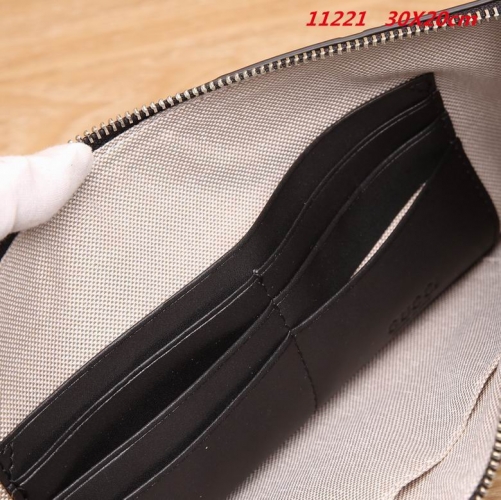 AAA -- G.u.c.c.i. Men's Clutch bag 10255