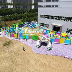 Customized colorful polygon large inflatable playground inflatable jumping castle