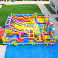 High quality commercial inflatable amusement park