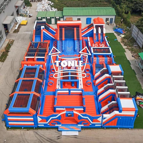 Factory customized high quality commercial inflatable giant theme park