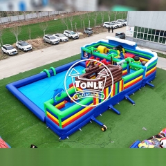 Parc aquatique gonflable de qualité commerciale en forme de bateau pirate à vendre