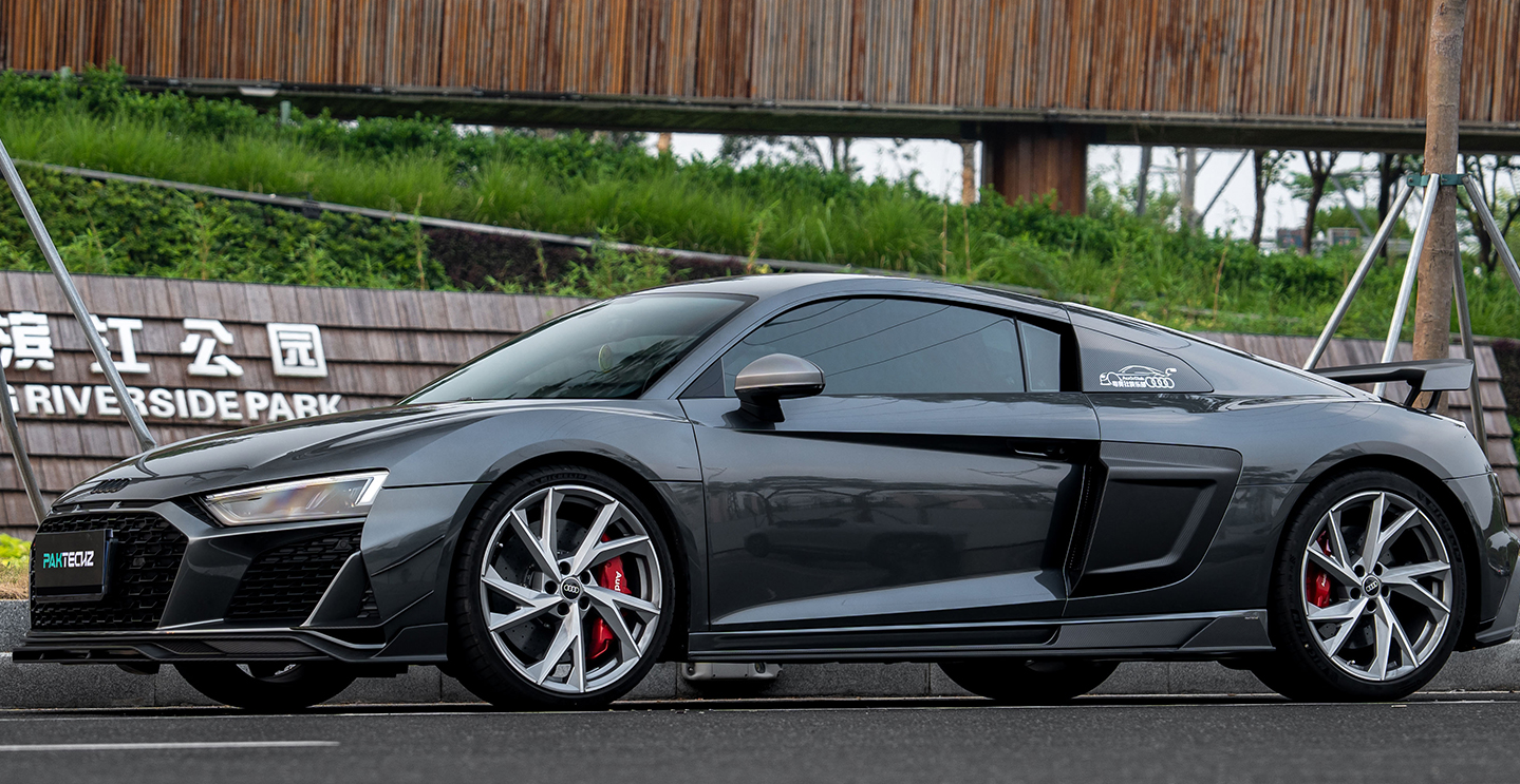 Audi R8 Paktechz Design Side Skirts