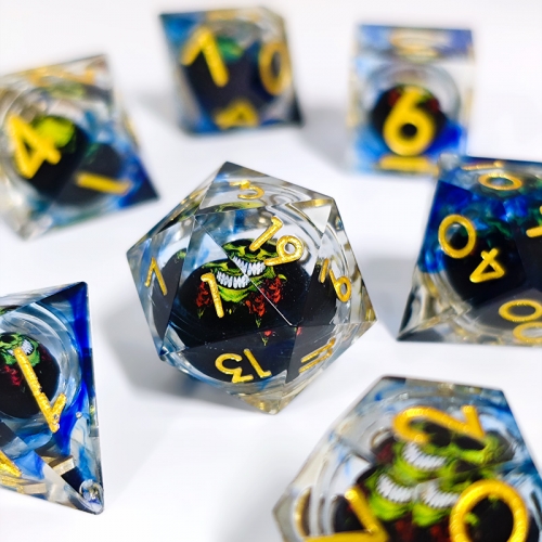Rolling Skull Head Sharp Dice