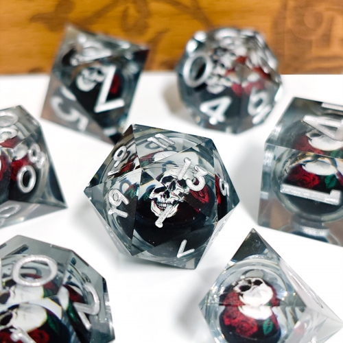 Rolling Skull Head Sharp Dice