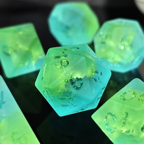 Blend Color Gemstone Dice