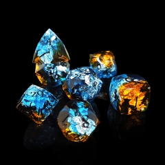 Multifaceted Sharp Edge Dice