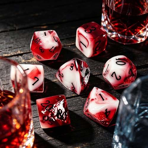 Multifaceted Sharp Edge Dice