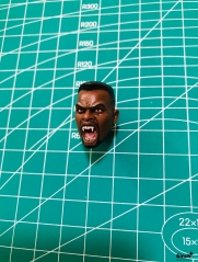 Mezco One:12 Blade  head portraits