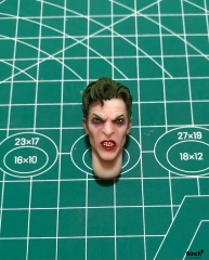 Mezco One:12 Direct Exclusive Joker head