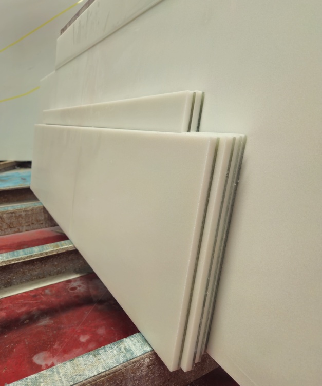 Advantages of 3mm PVC base plate for composite stone base plate