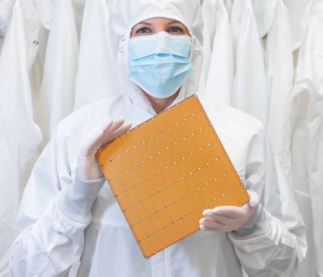 World's largest chip on display at computer history museum