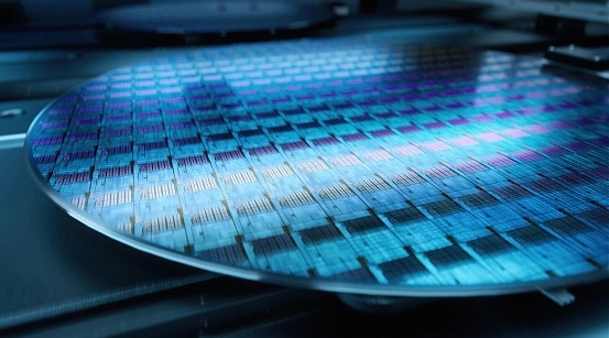 Large memory chip factories collectively "overwinter"