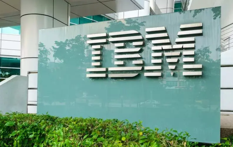 IBM unveiled AIU chip: 5nm 32 core, 23 billion transistors