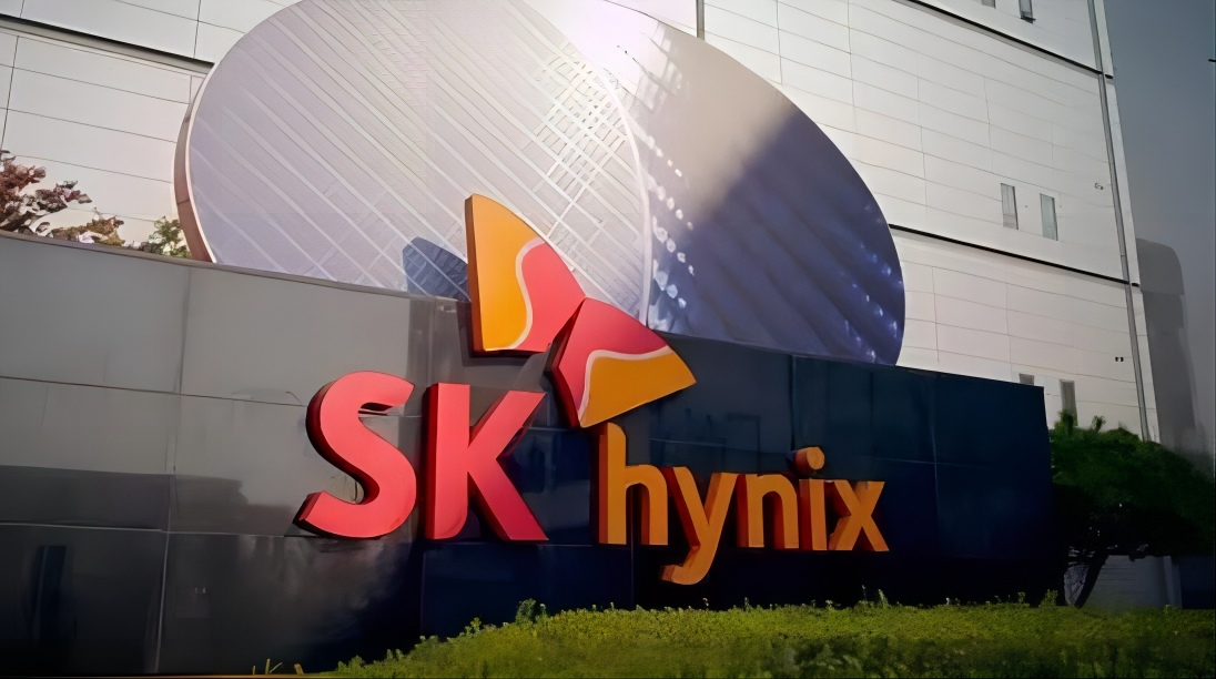 SK Hynix Begins World's First Data Center Compatibility Verification of 5th Generation 10nm Class DDR5 DRAM