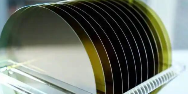 The industry's first 300mm silicon carbide substrate has been introduced.