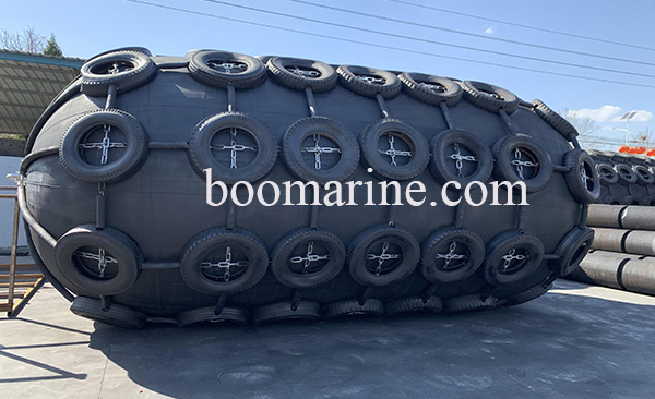 Pneumatic Fenders with Chain&Tyre Net