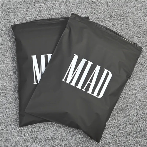Black Zipper Bag Custom Plastic Packaging Bag For Hoodies Zip Lock Bag With Logo For Clothing
