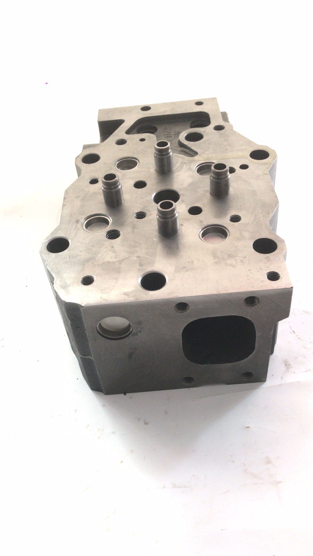 KOMATSU S6D140 CYLINDER HEAD ASS'Y 6211-12-1100