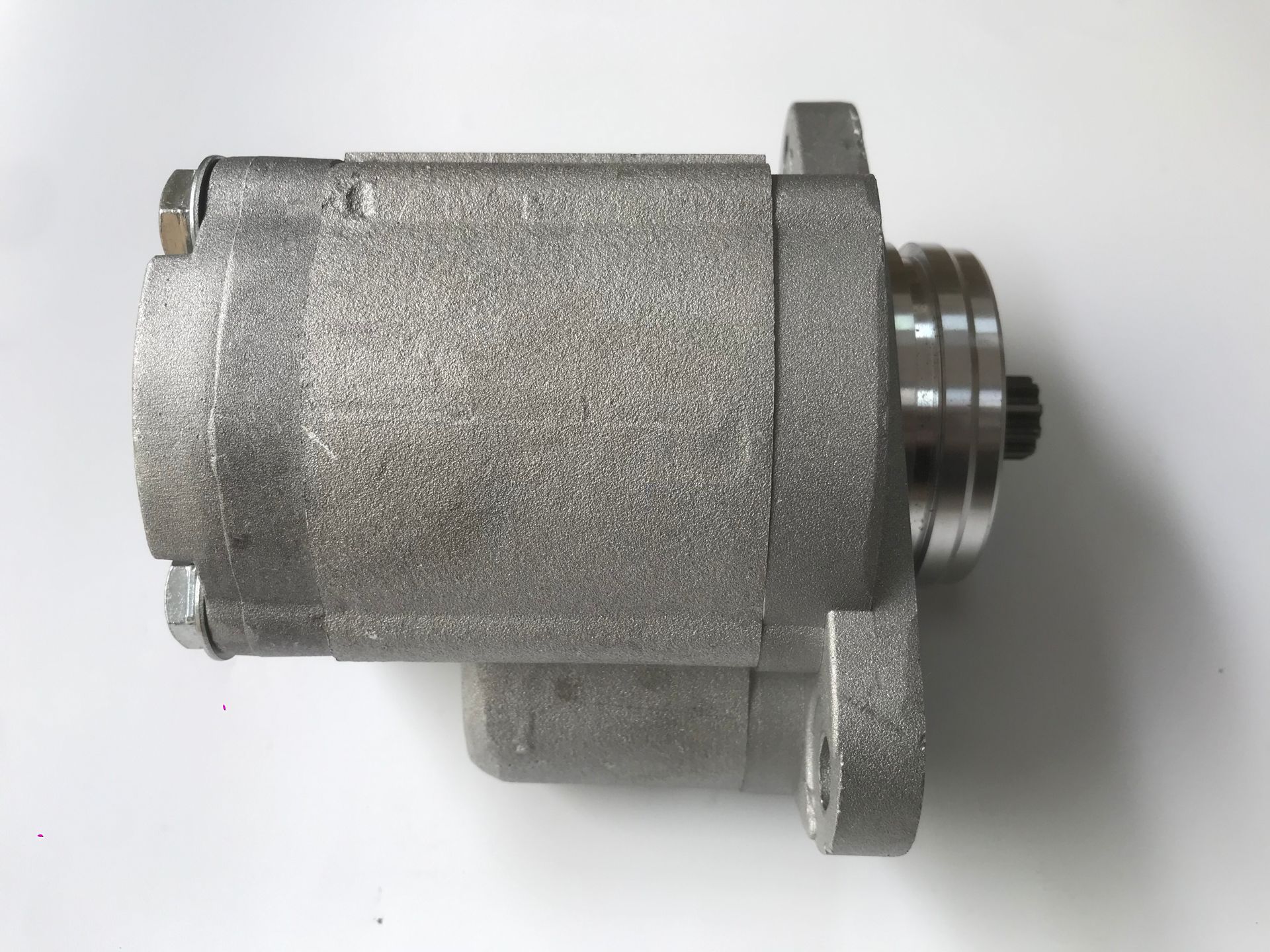 HITACHI EX200-2 GAER PUMP 9218004