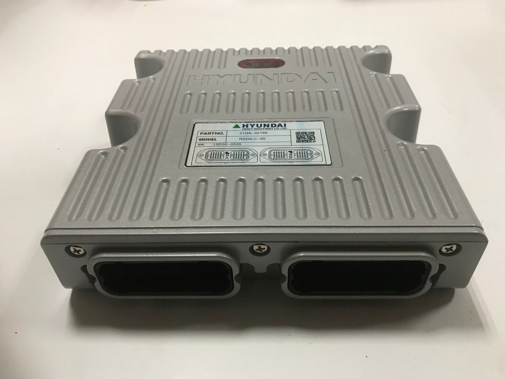 现代  R220LC-9S 电脑板 21Q6-32790