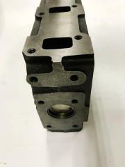 YANMAR 4TNE84 CYLINDER HEAD (2)