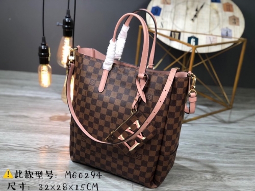 No.93 LV NEONOE bag  M60294  32×28×15CM