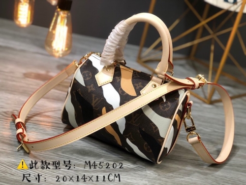 No.120 LV Speedy  M45202 20×14×11CM