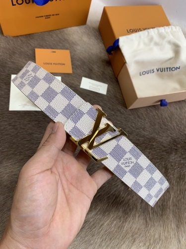 NO:306  LV Belt Partly contain the shipping fee 38M