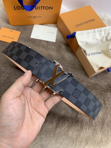 NO:307  LV Belt Partly contain the shipping fee 38MM