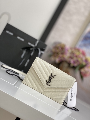 No:2347 YSL Caviar Cowhide Envelope woc19cm 393953 19*11.5*4cm Woc 19cm