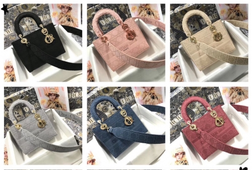 NO:20080 M0565 Mini Lady Dior Bag Size:24-20-11CM Lady D-Lite MM bag