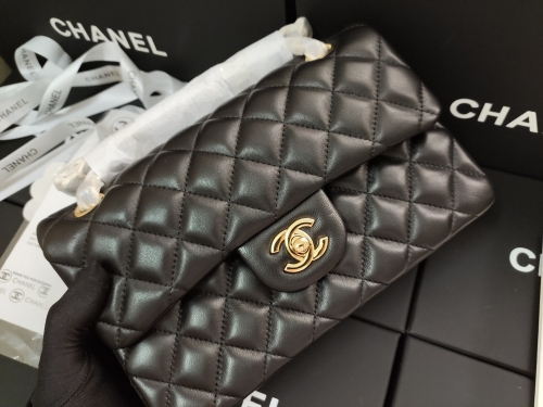 No.50069 Chanel A1118 23CM sheepskin